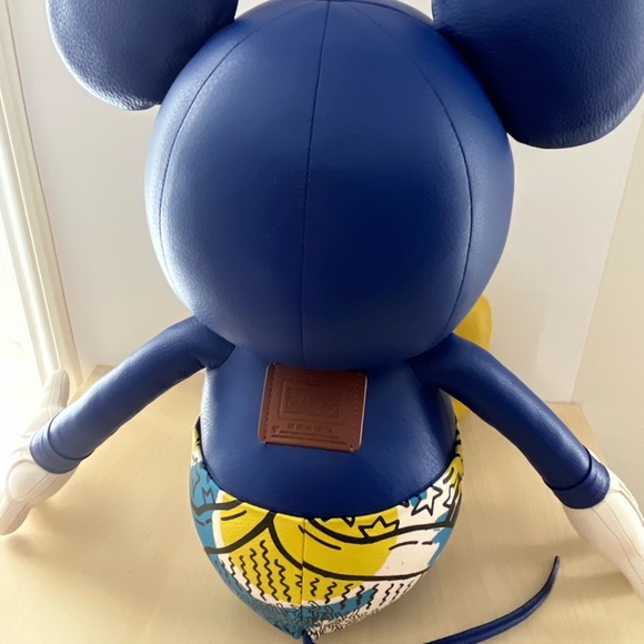 New Coach Disney Mickey Mouse X Keith Haring Medium Collectible - Picture 6 of 6
